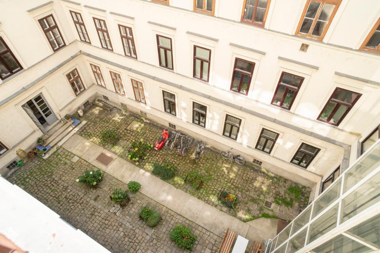 Apartment Fromme Hermine By Ichbucheat *